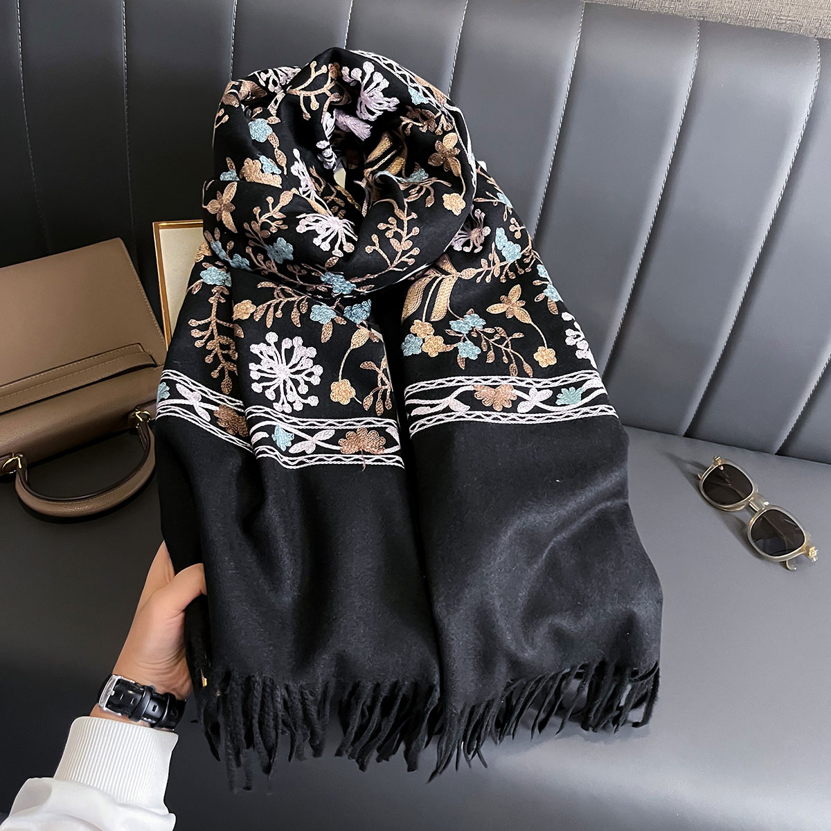 Novo inverno quente cachecol d - Embroidery Pashmina avaliação e preço