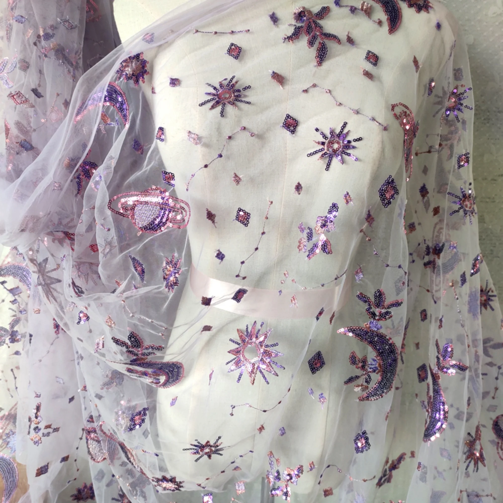 0.5 metros de largura roxa 55. - Embroidery Net Fabric avaliação e preço